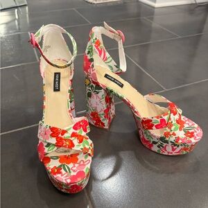 Nine West Floral Platform Sandals - Pink and Red